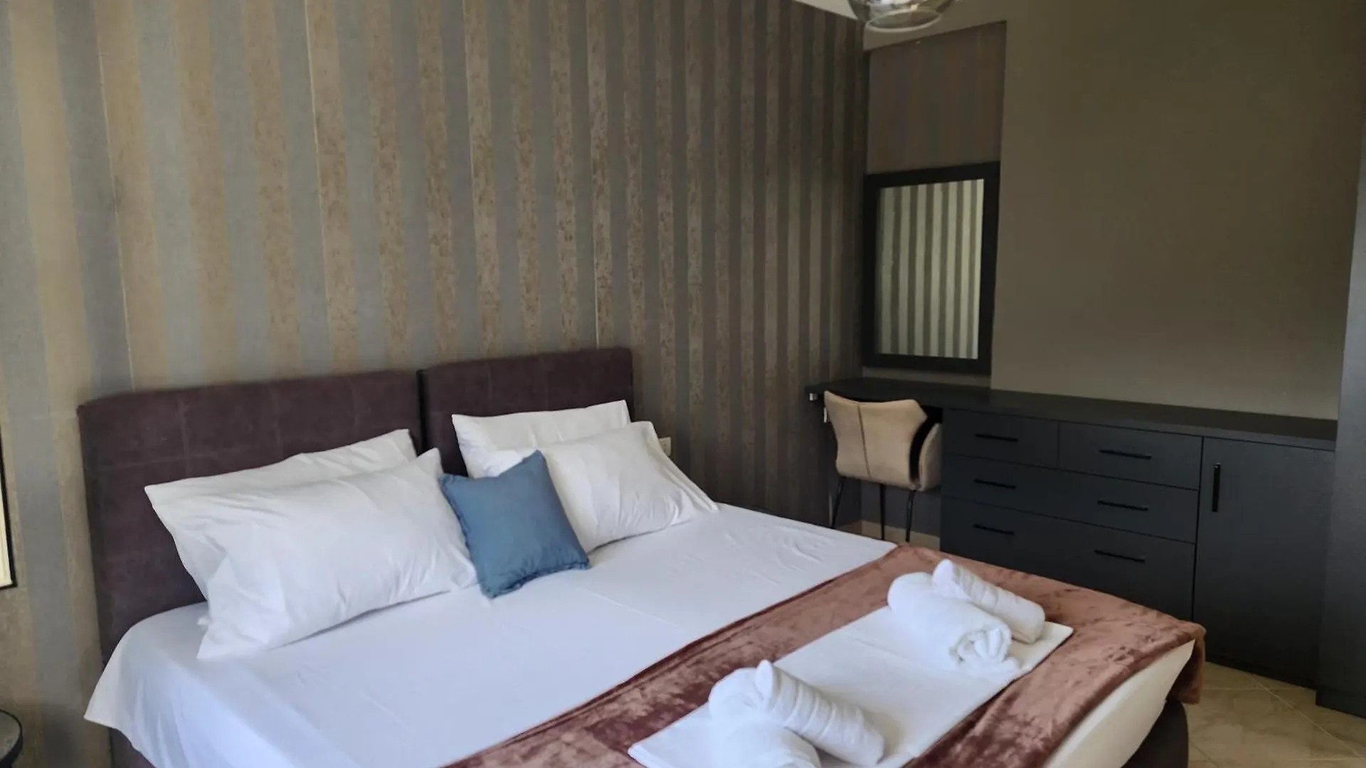 Doletti - Marina Apartment Vlorë 0*,  Albanie