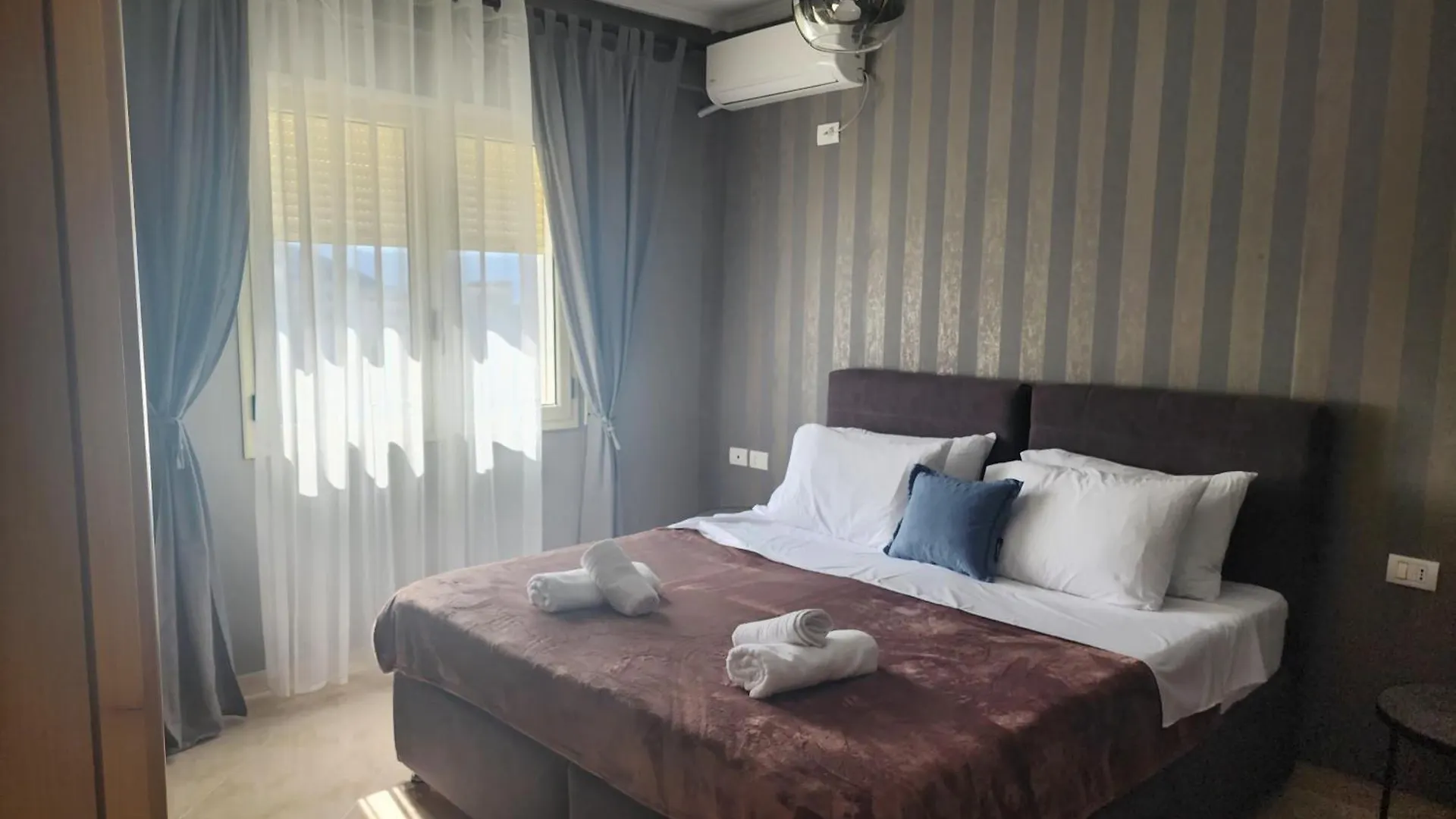 Doletti - Marina Apartment Vlorë 0*,  Albanie
